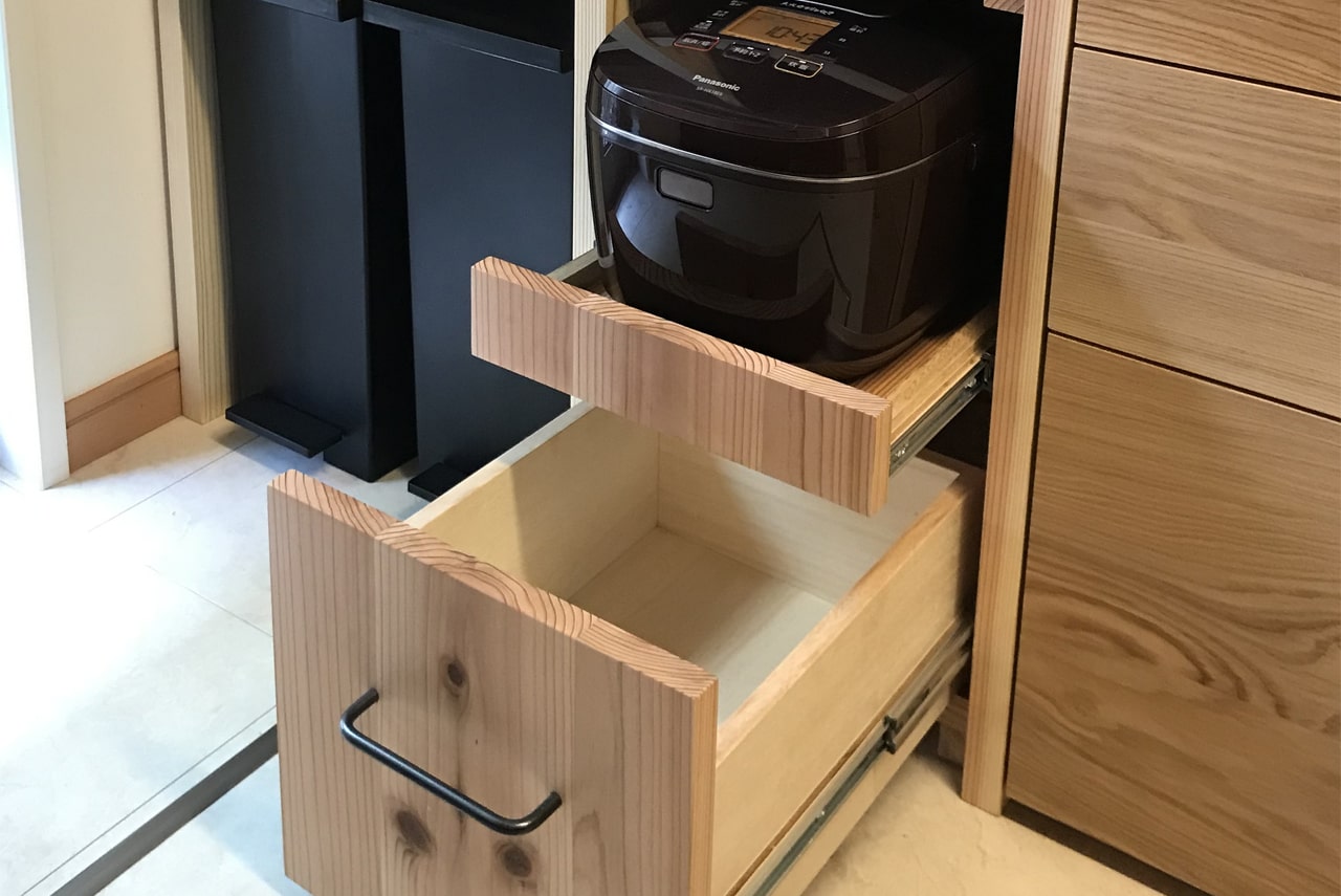 『炊飯器の収まりも考えます』のイメージ